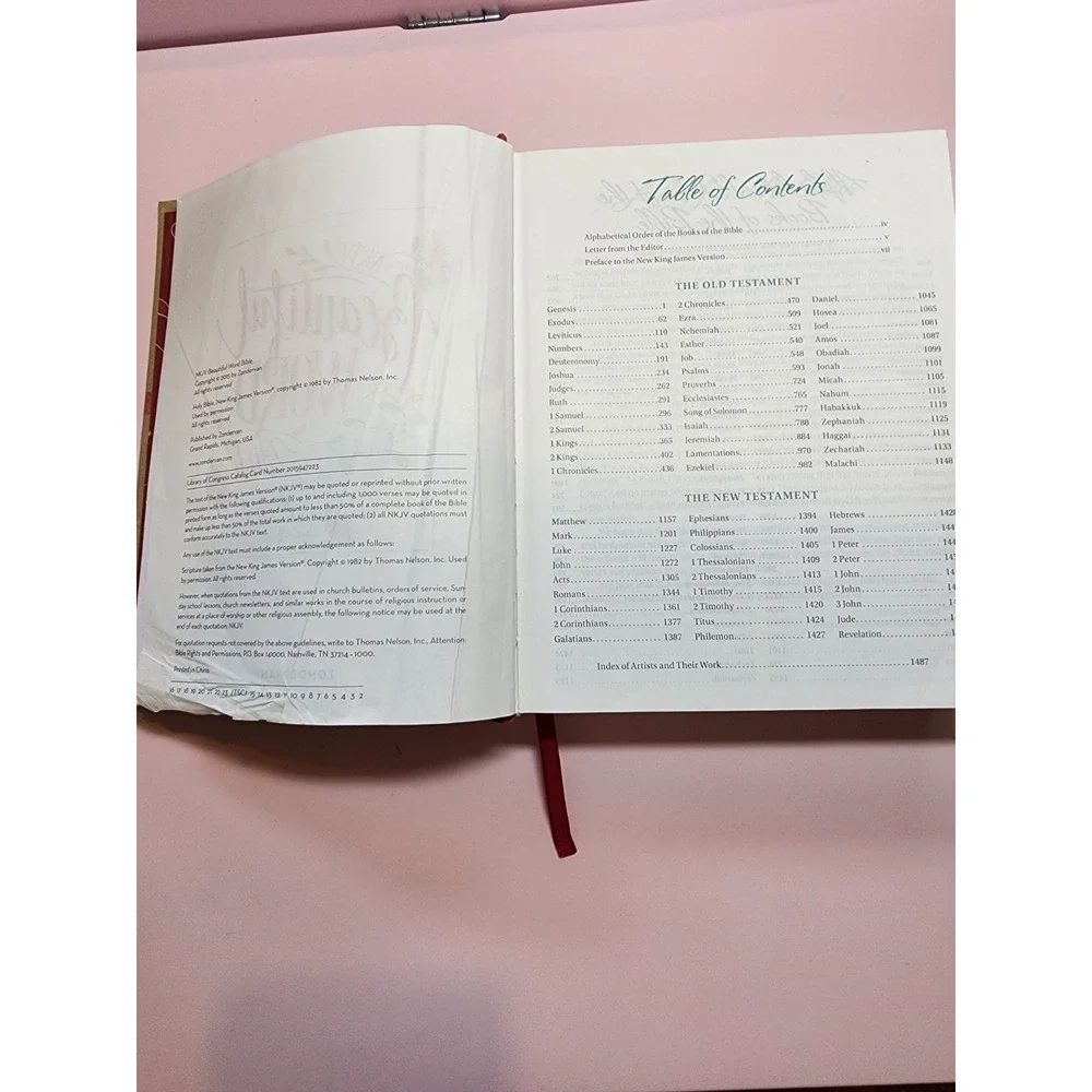 NKJV Beautiful Word Bible Large Print Like New Hardcover Red Letter Edition Good